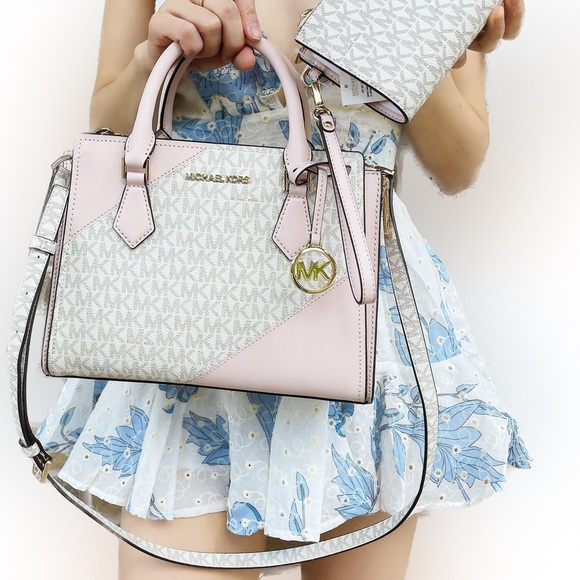 MICHAEL Michael Kors Bags Michael Kors Med Hope Messenger Bag